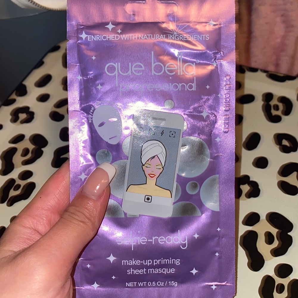 Makeup priming sheet masque